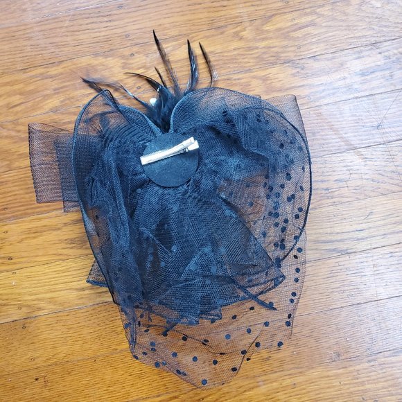 Feather Veil Mesh Hat - Picture 5 of 5